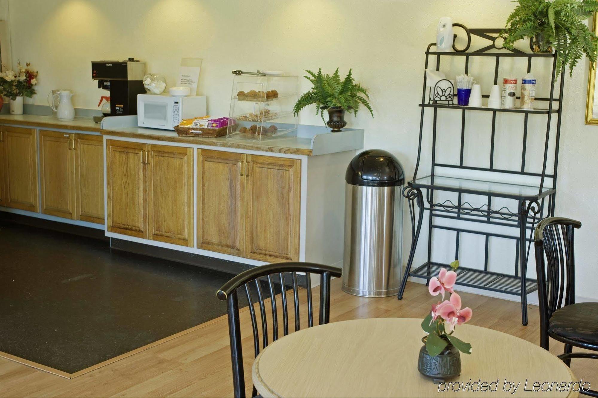 Americas Best Value Inn - เชซาพีค ร้านอาหาร รูปภาพ